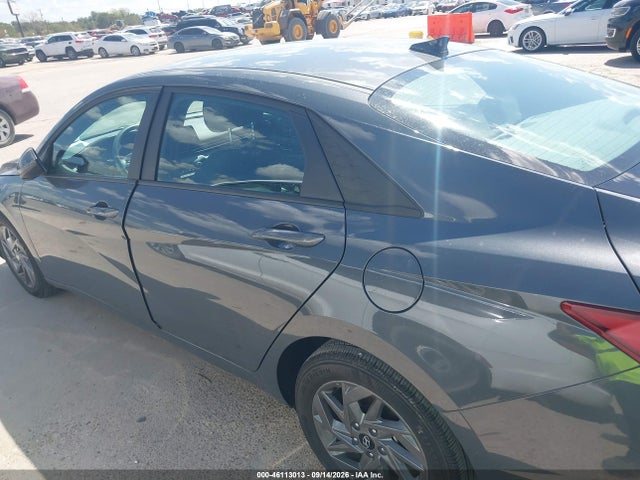 46113013 :رقم المزاد ، KMHLM4DJ8TU186469 vin ، 2026 Hyundai Elantra Hybrid Blue مزاد بيع
