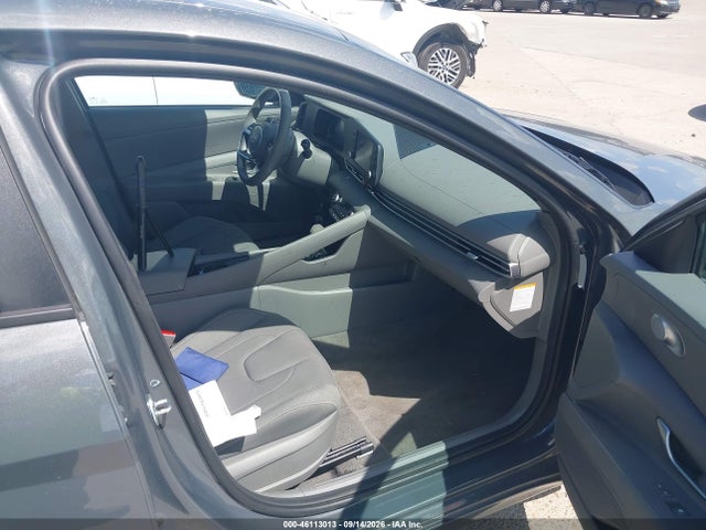 46113013 :رقم المزاد ، KMHLM4DJ8TU186469 vin ، 2026 Hyundai Elantra Hybrid Blue مزاد بيع