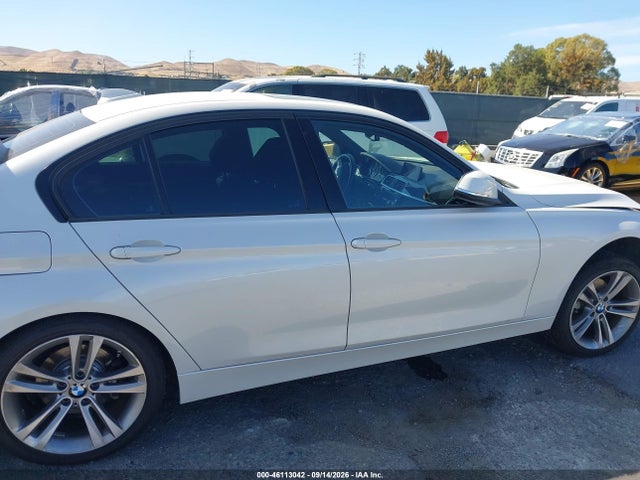BMW 328i Xdrive 2016 WBA8E3G53GNU04105 Image 14