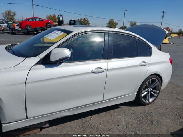 BMW 328i Xdrive 2016 WBA8E3G53GNU04105 Image 15