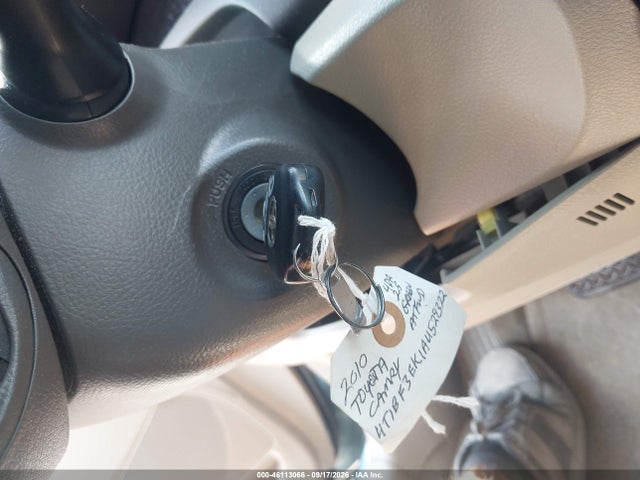 46113066 :رقم المزاد ، 4T1BF3EK1AU529322 vin ، 2010 Toyota Camry Le مزاد بيع