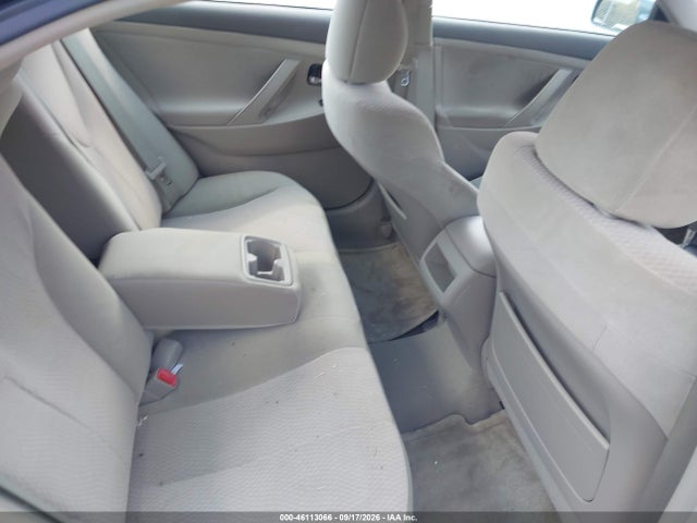 46113066 :رقم المزاد ، 4T1BF3EK1AU529322 vin ، 2010 Toyota Camry Le مزاد بيع