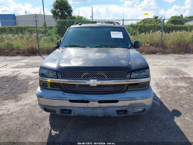 46113075 :رقم المزاد ، 3GNEC12T24G162652 vin ، 2004 Chevrolet Avalanche 1500 مزاد بيع