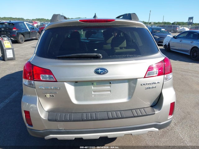 2014 Subaru Outback 3.6r Limited მანქანა იყიდება აუქციონზე, vin: 4S4BRDNCXE2273947, აუქციონის ნომერი: 46113102