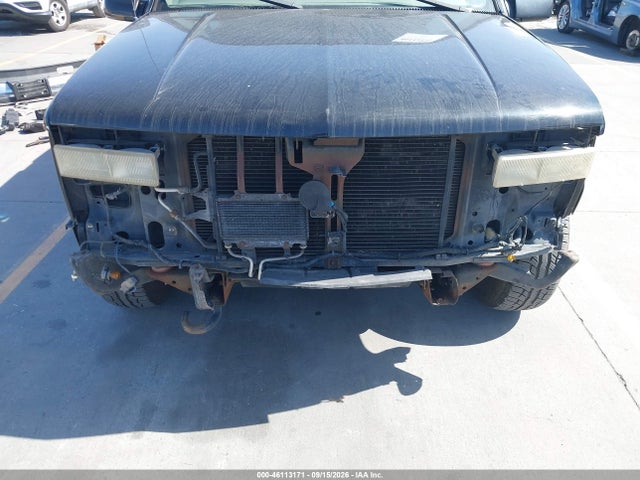 Продаж на аукціоні авто 1999 Chevrolet Suburban 1500 Lt, vin: 3GNFK16R5XG233935, номер лоту: 46113171