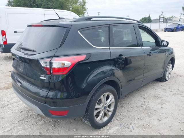 Продажа на аукционе авто 2017 Ford Escape Se, vin: 1FMCU0GD4HUD38107, номер лота: 46113303
