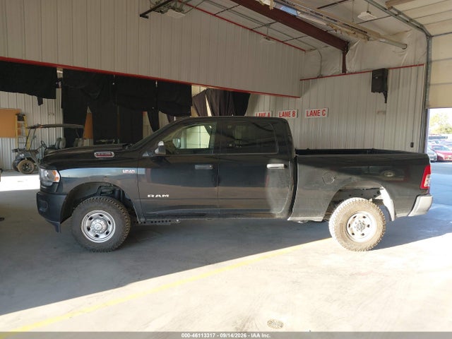 46113317 :رقم المزاد ، 3C6UR5CJ1LG243333 vin ، 2020 Ram 2500 مزاد بيع