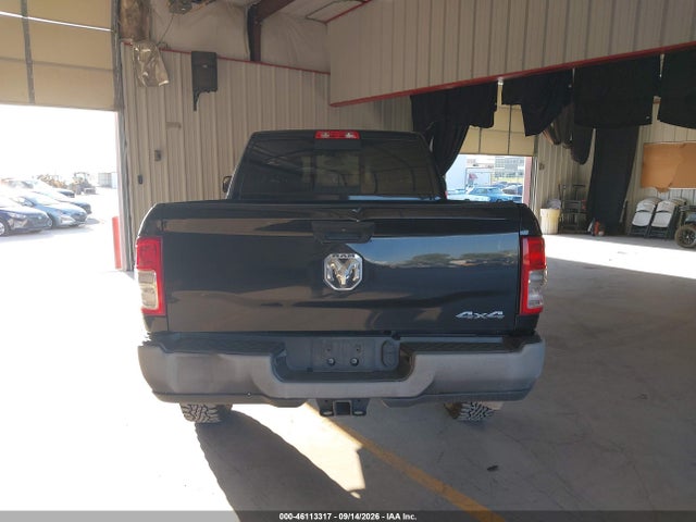 46113317 :رقم المزاد ، 3C6UR5CJ1LG243333 vin ، 2020 Ram 2500 مزاد بيع