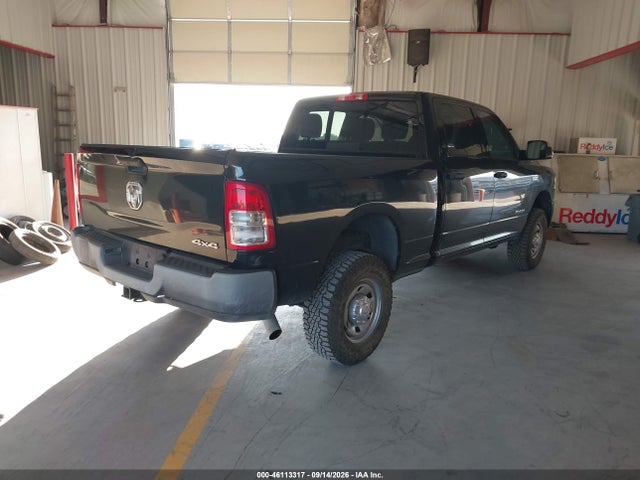 46113317 :رقم المزاد ، 3C6UR5CJ1LG243333 vin ، 2020 Ram 2500 مزاد بيع