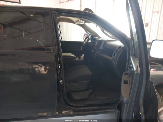 46113317 :رقم المزاد ، 3C6UR5CJ1LG243333 vin ، 2020 Ram 2500 مزاد بيع