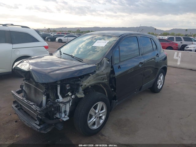 Chevrolet TRAX LS 2019 3GNCJKSB3KL234442 Image 2