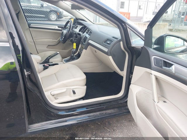 Продажа на аукционе авто 2015 Volkswagen Golf Tsi Se 4-door, vin: 3VW217AU5FM098137, номер лота: 46113350