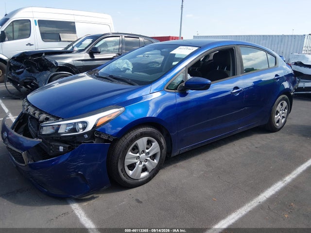 KIA FORTE LX 2017 3KPFK4A71HE141279 Image 2
