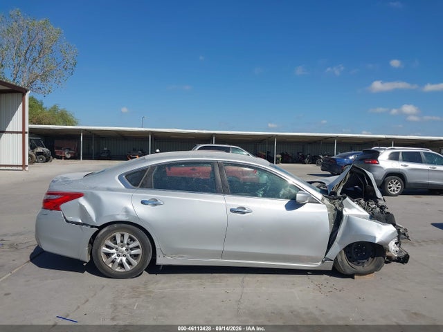 2016 Nissan Altima 2.5 S მანქანა იყიდება აუქციონზე, vin: 1N4AL3AP6GN319172, აუქციონის ნომერი: 46113428