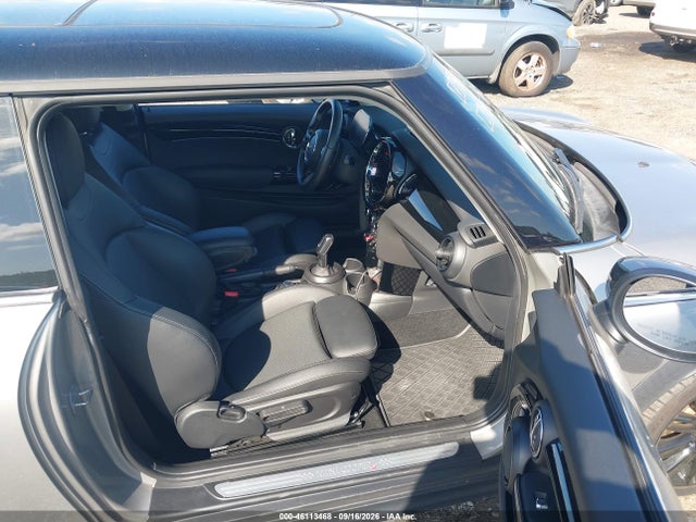 46113468 :رقم المزاد ، WMW53DH05P2T82353 vin ، 2023 Mini Hardtop Cooper S مزاد بيع