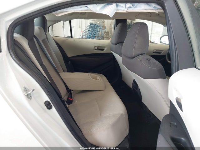 46113549 :رقم المزاد ، JTDEPMAE9NJ200346 vin ، 2022 Toyota Corolla Le مزاد بيع