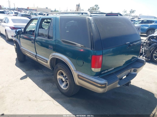 46113576 :رقم المزاد ، 1GNCS13W8W2176487 vin ، 1998 Chevrolet Blazer Lt مزاد بيع