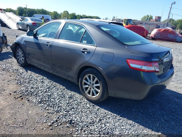 46113636 :رقم المزاد ، 4T1BF3EK1BU204171 vin ، 2011 Toyota Camry Xle مزاد بيع