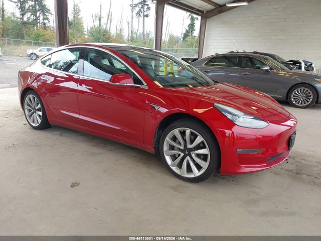 46113681 :رقم المزاد ، 5YJ3E1EB3KF389610 vin ، 2019 Tesla Model 3 Long Range/performance مزاد بيع