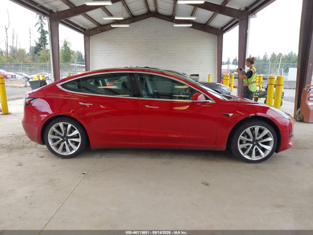 46113681 :رقم المزاد ، 5YJ3E1EB3KF389610 vin ، 2019 Tesla Model 3 Long Range/performance مزاد بيع