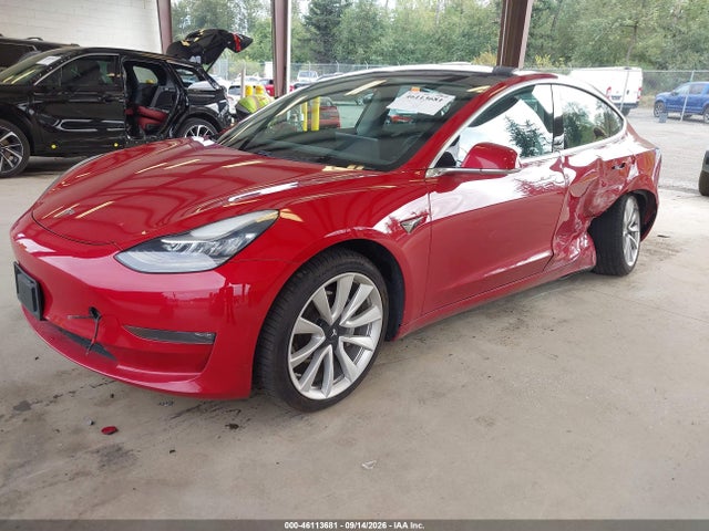 46113681 :رقم المزاد ، 5YJ3E1EB3KF389610 vin ، 2019 Tesla Model 3 Long Range/performance مزاد بيع