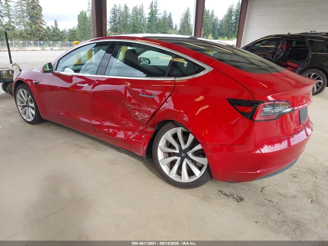 46113681 :رقم المزاد ، 5YJ3E1EB3KF389610 vin ، 2019 Tesla Model 3 Long Range/performance مزاد بيع