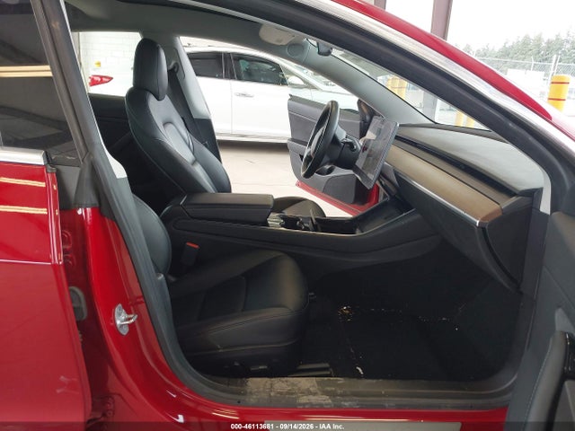 46113681 :رقم المزاد ، 5YJ3E1EB3KF389610 vin ، 2019 Tesla Model 3 Long Range/performance مزاد بيع
