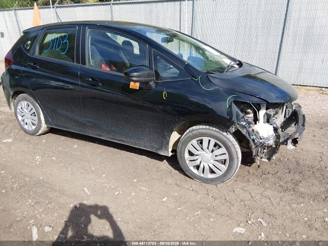 46113703 :رقم المزاد ، JHMGK5H51HS007902 vin ، 2017 Honda Fit Lx مزاد بيع