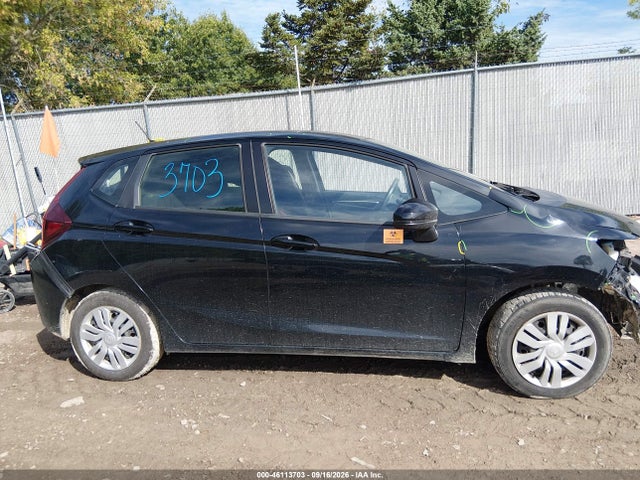 46113703 :رقم المزاد ، JHMGK5H51HS007902 vin ، 2017 Honda Fit Lx مزاد بيع