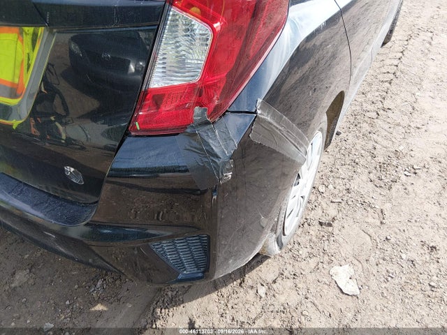 46113703 :رقم المزاد ، JHMGK5H51HS007902 vin ، 2017 Honda Fit Lx مزاد بيع