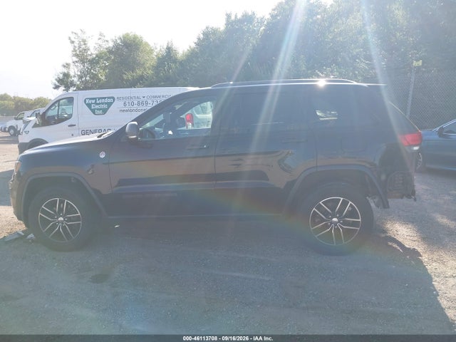 2017 Jeep Grand Cherokee Trailhawk 4x4 მანქანა იყიდება აუქციონზე, vin: 1C4RJFLG4HC635751, აუქციონის ნომერი: 46113708