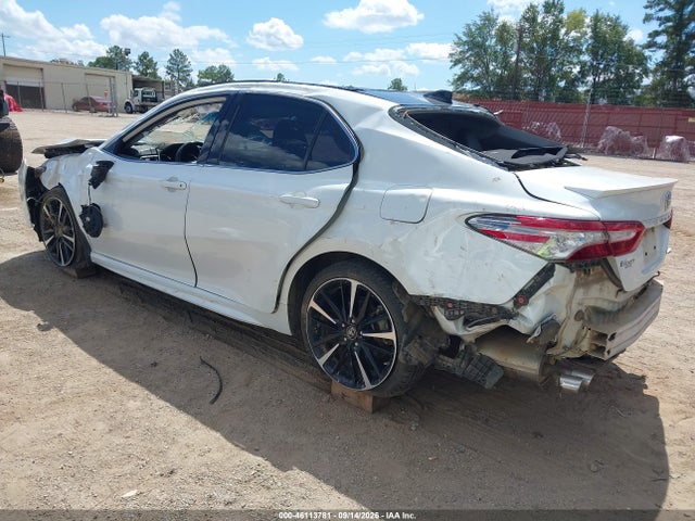 46113781 :رقم المزاد ، 4T1B61HK7KU755527 vin ، 2019 Toyota Camry Xse مزاد بيع