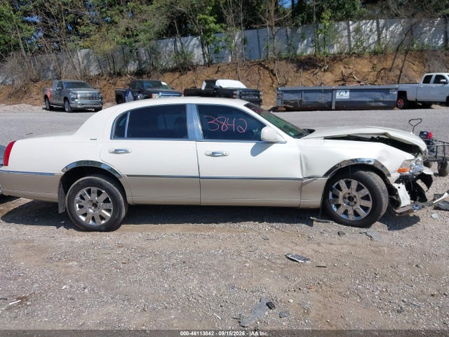 Aukcja sprzedaży 2004 Lincoln Town Car Ultimate, vin: 1LNHM83W84Y686927, numer aukcji: 46113842