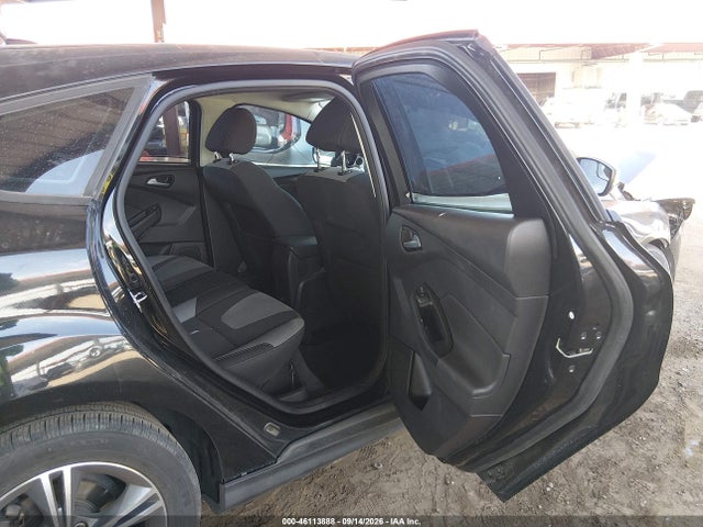 46113888 :رقم المزاد ، 1FADP3K29EL300290 vin ، 2014 Ford Focus Se مزاد بيع