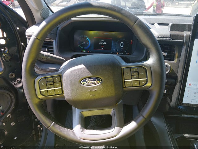 Продажа на аукционе авто 2025 Ford F-150 Lightning Flash, vin: 1FT6W3L70SWG02089, номер лота: 46113909
