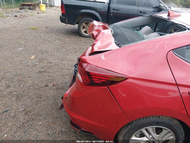 2019 Hyundai Elantra Sel მანქანა იყიდება აუქციონზე, vin: 5NPD84LFXKH453808, აუქციონის ნომერი: 46113912