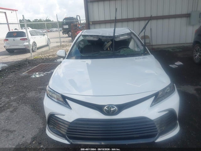 Продаж на аукціоні авто 2022 Toyota Camry Le, vin: 4T1C11AK6NU715280, номер лоту: 46113984