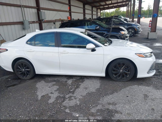 Продаж на аукціоні авто 2022 Toyota Camry Le, vin: 4T1C11AK6NU715280, номер лоту: 46113984