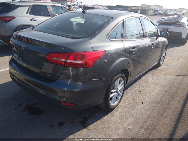 Ford FOCUS SE 2017 1FADP3F21HL235093 Image 2