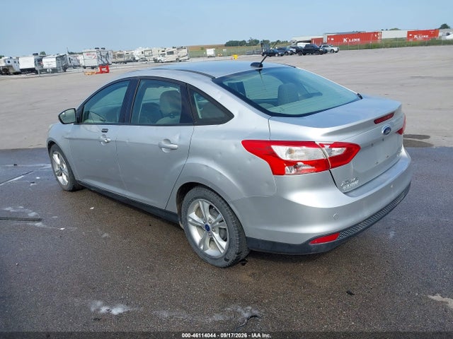 Ford FOCUS SE 2014 1FADP3F25EL197671 Image 3