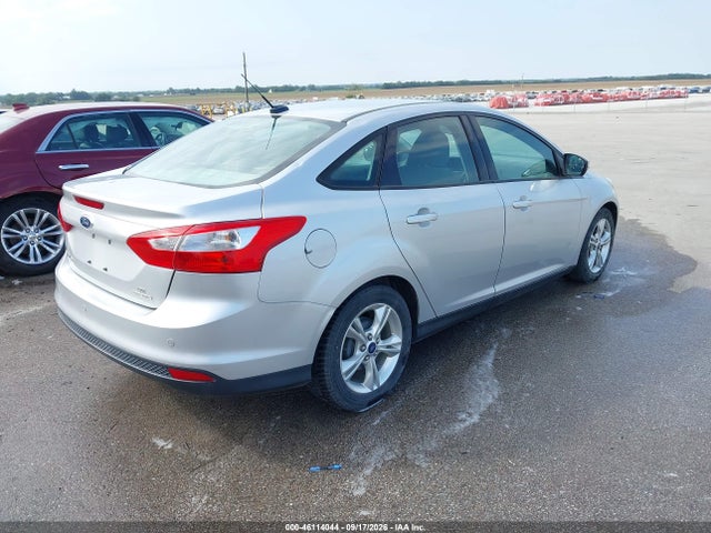 Ford FOCUS SE 2014 1FADP3F25EL197671 Image 4