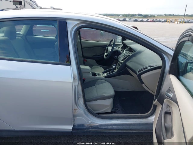 Ford FOCUS SE 2014 1FADP3F25EL197671 Image 5