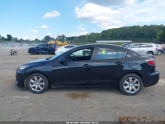 Продажа на аукционе авто 2012 Mazda Mazda3 I Sport, vin: JM1BL1UF9C1524394, номер лота: 46114066