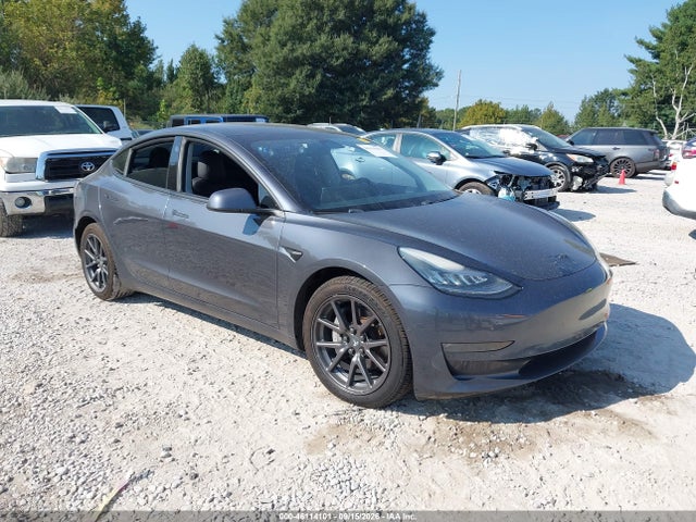 46114101 :رقم المزاد ، 5YJ3E1EB7KF359431 vin ، 2019 Tesla Model 3 Long Range/performance مزاد بيع