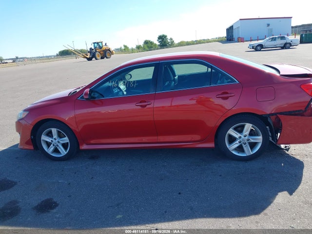 46114181 :رقم المزاد ، 4T1BF1FK7CU606975 vin ، 2012 Toyota Camry Se مزاد بيع