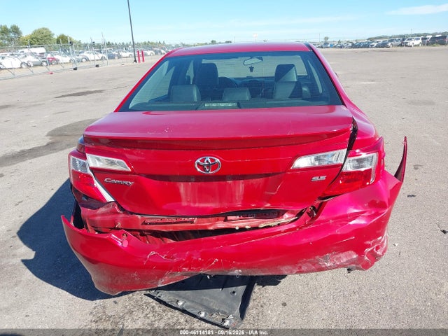 46114181 :رقم المزاد ، 4T1BF1FK7CU606975 vin ، 2012 Toyota Camry Se مزاد بيع