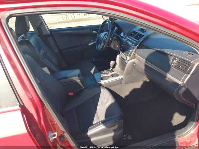 46114181 :رقم المزاد ، 4T1BF1FK7CU606975 vin ، 2012 Toyota Camry Se مزاد بيع