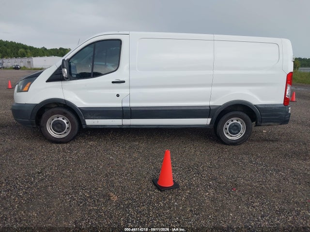 2015 Ford Transit-150 მანქანა იყიდება აუქციონზე, vin: 1FTNE1YM0FKA67490, აუქციონის ნომერი: 46114218