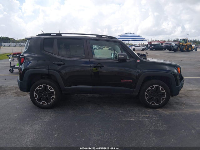 46114229 :رقم المزاد ، ZACCJBCT1GPD74066 vin ، 2016 Jeep Renegade Trailhawk مزاد بيع