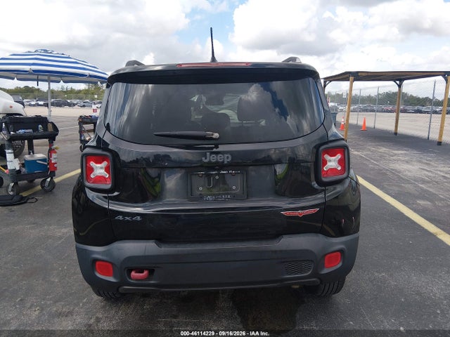 46114229 :رقم المزاد ، ZACCJBCT1GPD74066 vin ، 2016 Jeep Renegade Trailhawk مزاد بيع